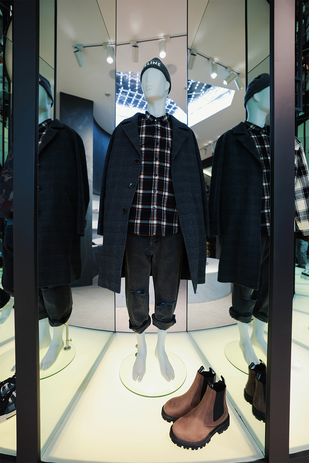Зөвхөн эрчүүддээ: Dior, Céline, Gucci, Balenciaga брэндүүд Quinto concept store-д (фото 8)