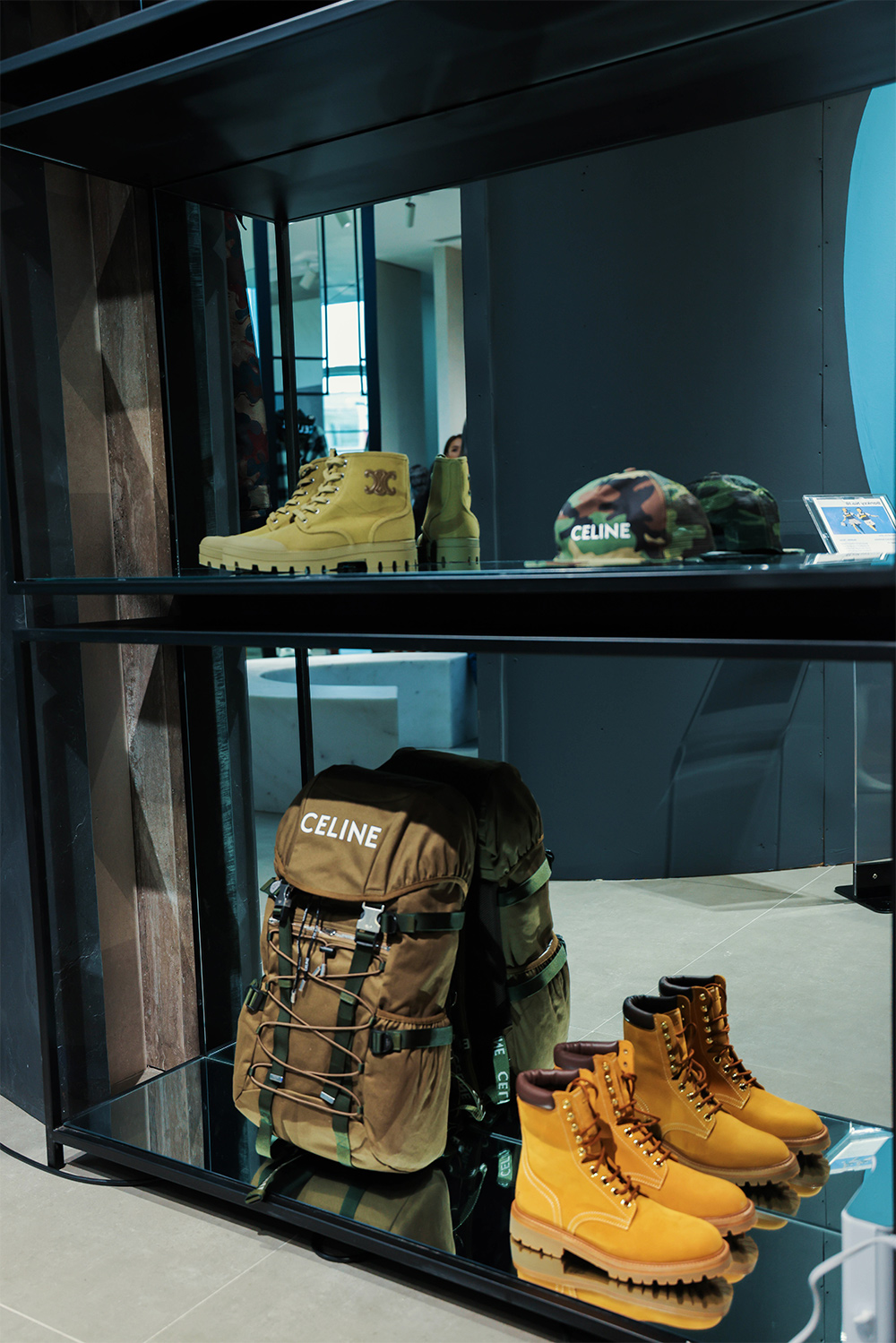 Зөвхөн эрчүүддээ: Dior, Céline, Gucci, Balenciaga брэндүүд Quinto concept store-д (фото 11)