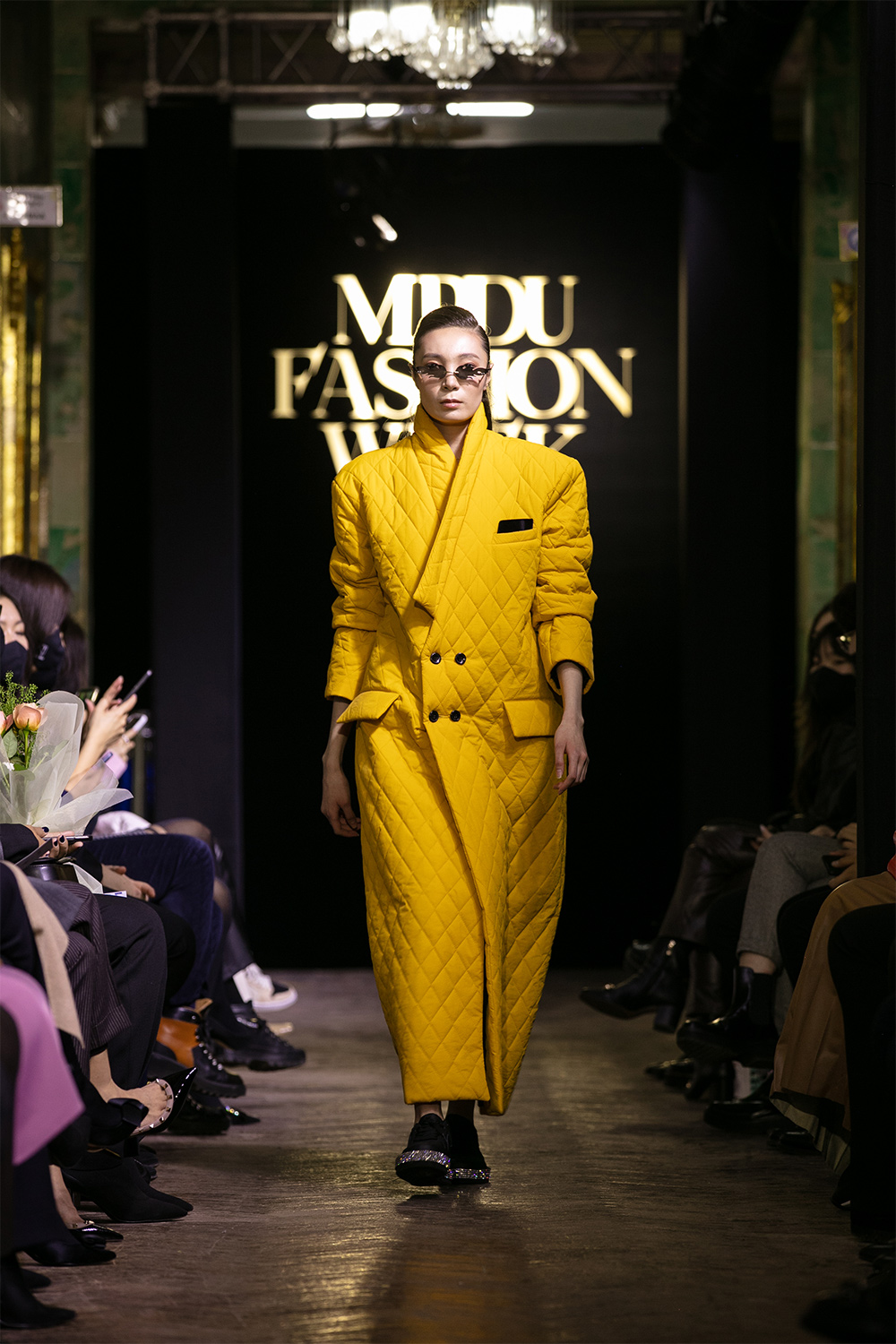 MPDU Fashion Week: Muse Art House брэндийн гялалзсан, цэмцгэр цуглуулга (фото 5)
