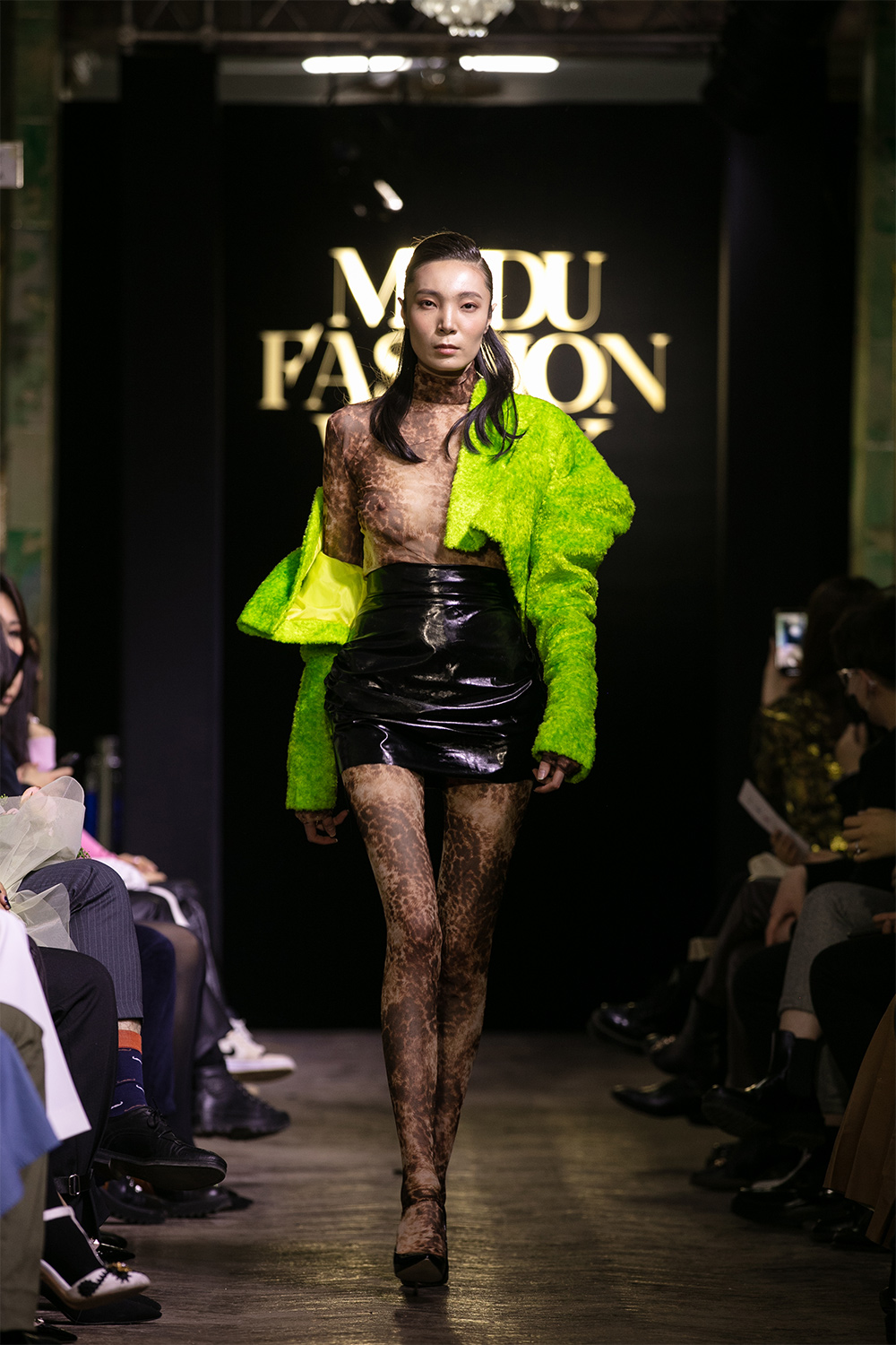 MPDU Fashion Week: KADR брэндийн "Ялгаварлан гадуурхалтыг зогсооцгооё" уриатай цуглуулга (фото 7)