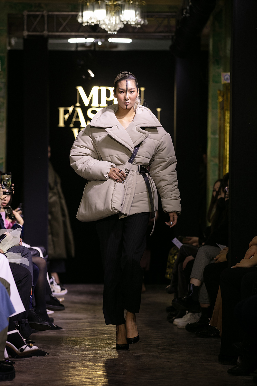 MPDU Fashion Week: Хувирах чадвартай, ухаалаг хувцаснууд LINE брэндийн цуглуулгад (фото 13)