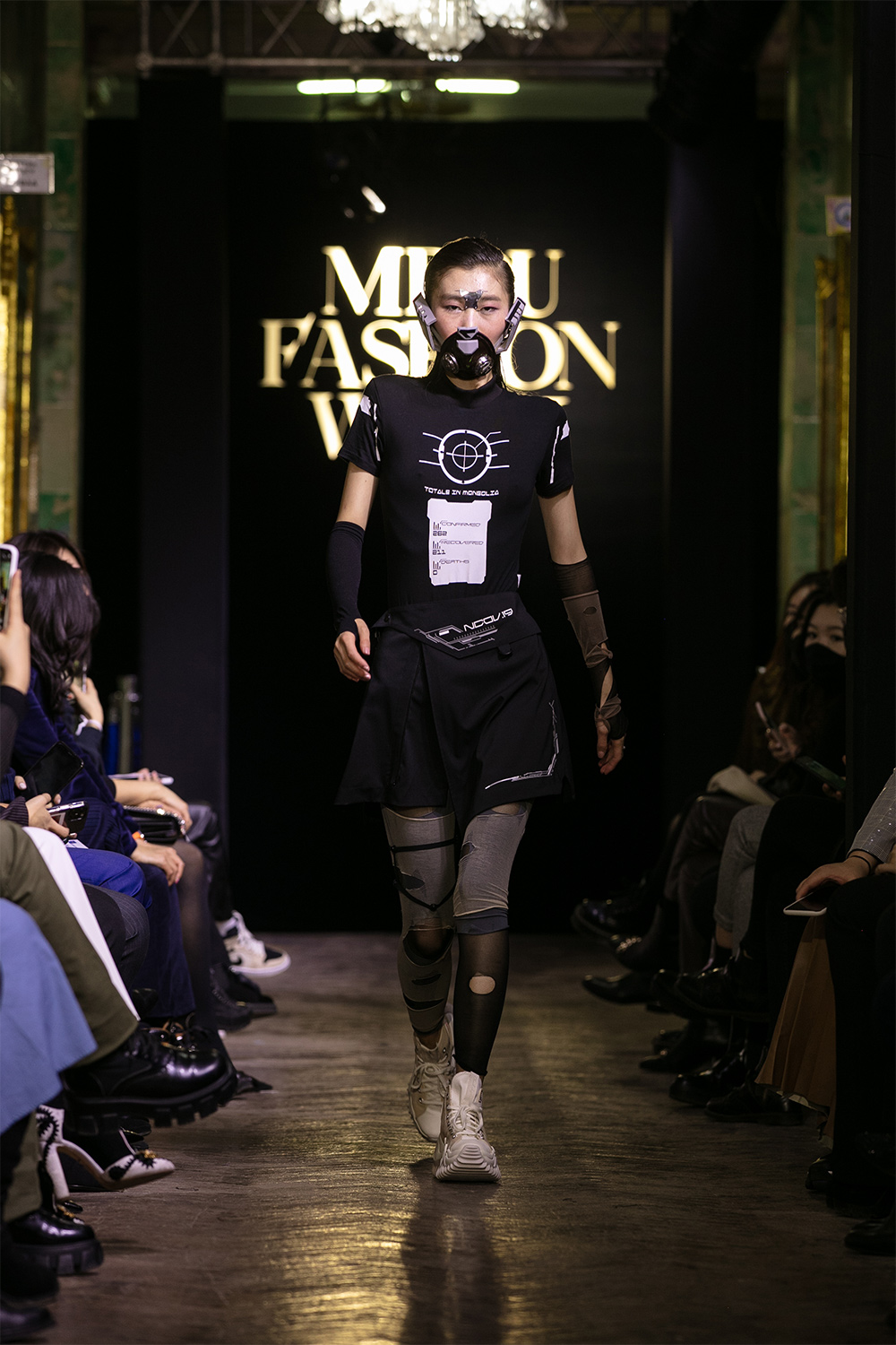 MPDU Fashion Week: Сайберпанк ертөнцийг харуулсан Futuristic Type брэндийн цуглуулга (фото 2)