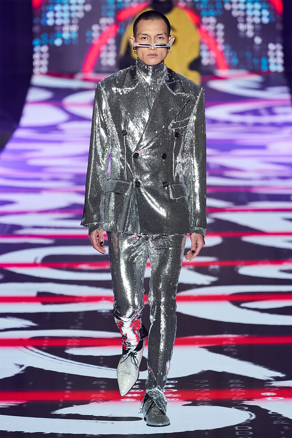 Гламур болон рок хэв маяг нэг дор: Dolce & Gabbana брэндийн намар-өвөл 2022 цуглуулга (фото 9)