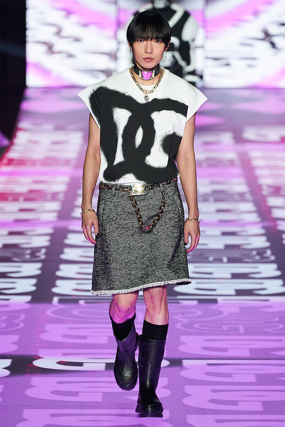 Гламур болон рок хэв маяг нэг дор: Dolce & Gabbana брэндийн намар-өвөл 2022 цуглуулга (фото 87)
