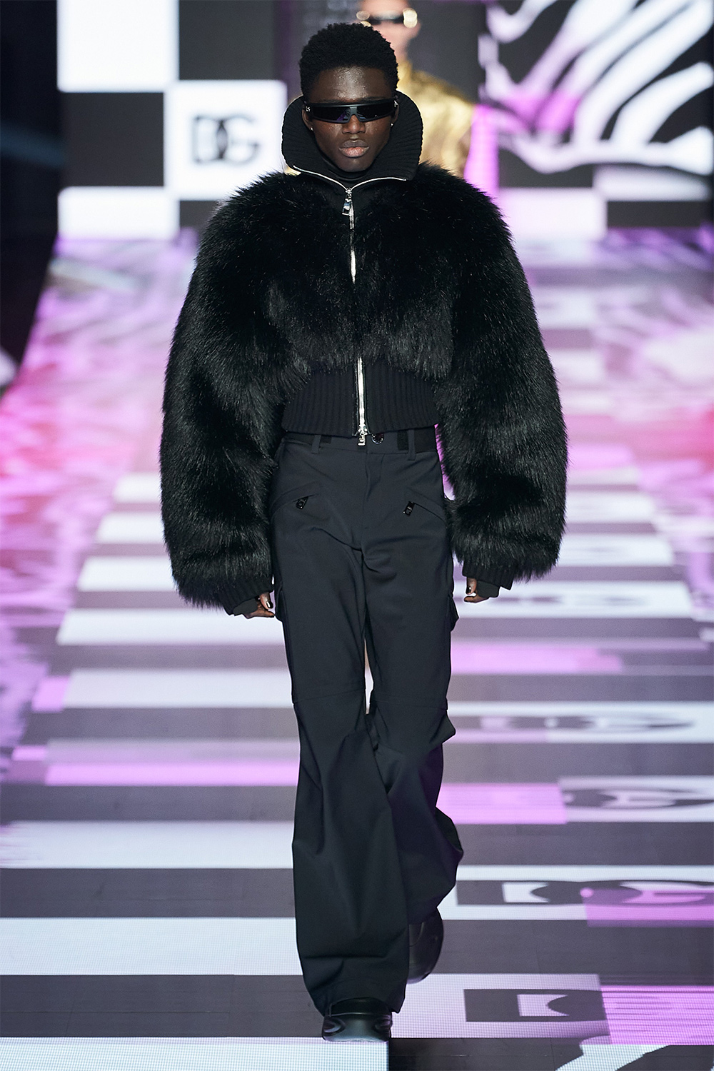 Гламур болон рок хэв маяг нэг дор: Dolce & Gabbana брэндийн намар-өвөл 2022 цуглуулга (фото 94)
