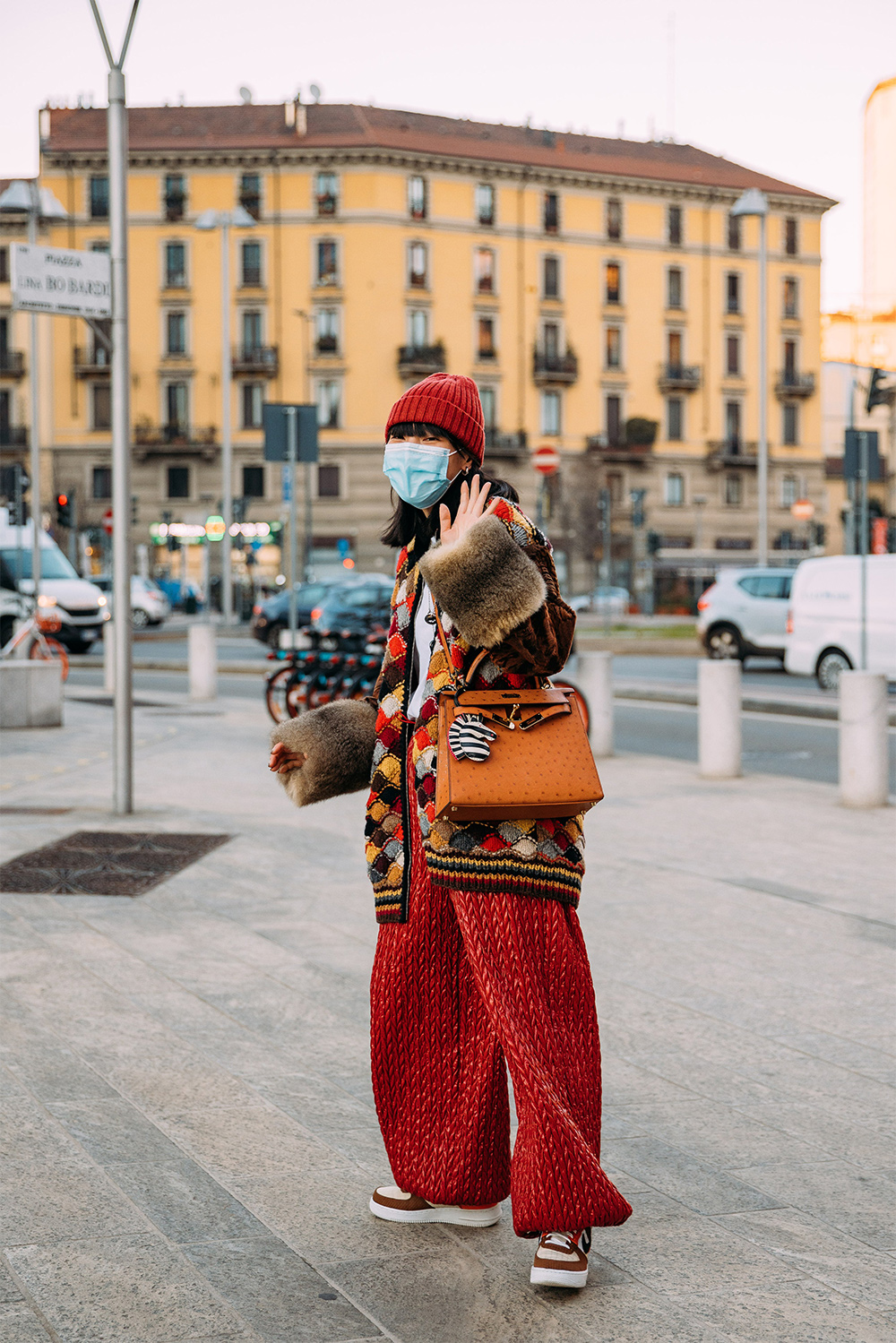 Милан хотод үзэгдсэн шилдэг street style төрхүүд (фото 36)