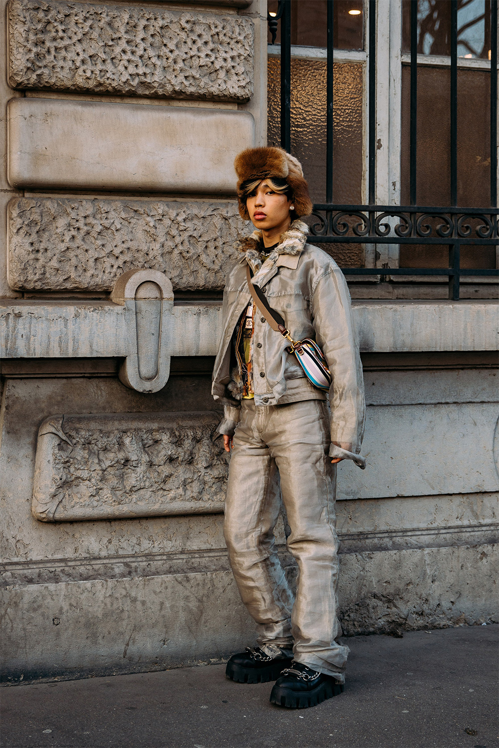 Парисын эрэгтэй загварын долоо хоног дээрх шилдэг street style төрхүүд (фото 51)