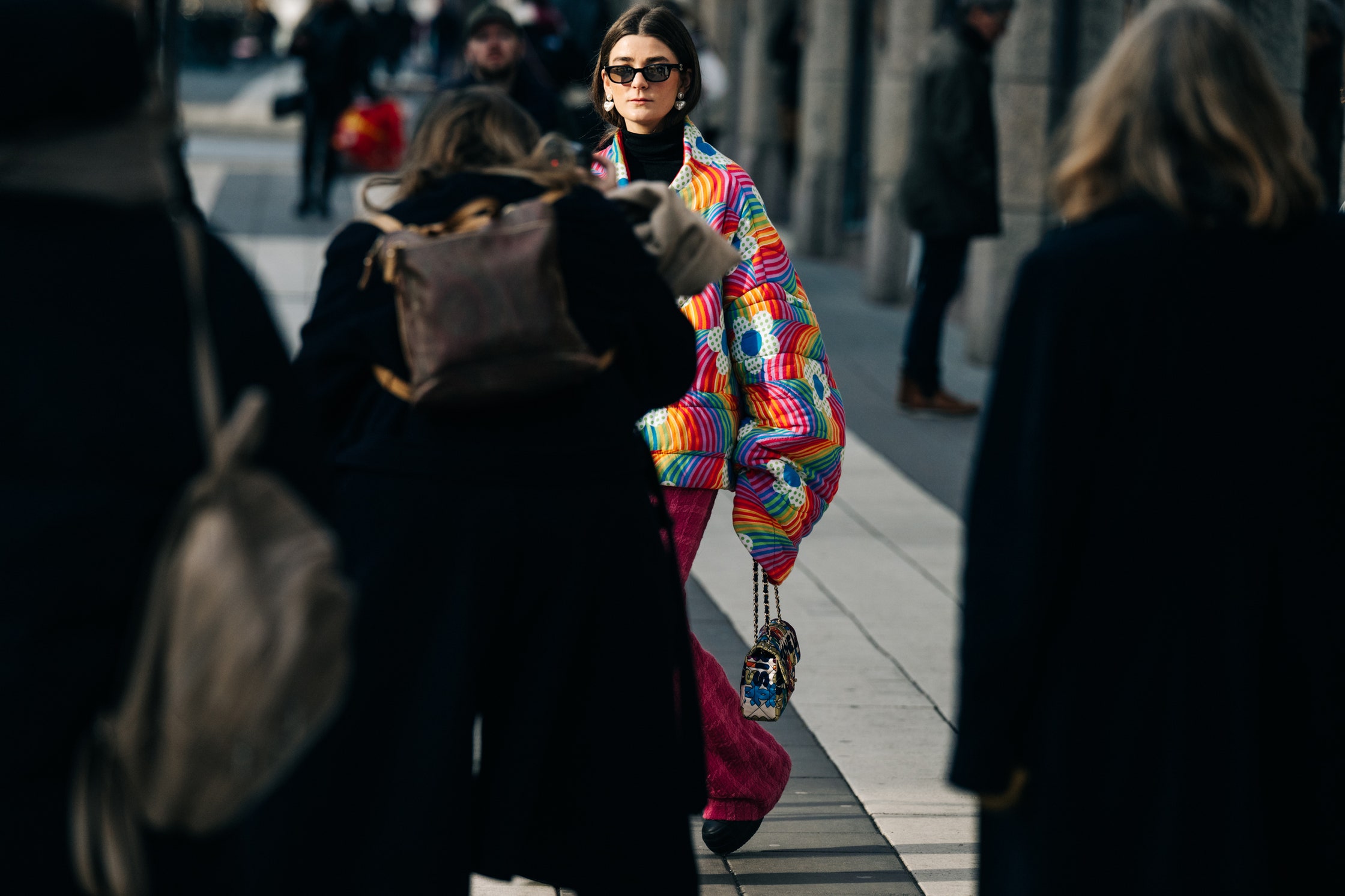 Street style дуран: Стокгольмын загварын долоо хоног, намар-өвөл 2022 (фото 34)