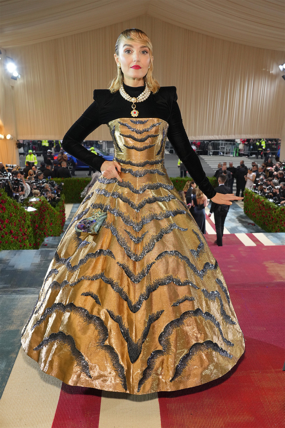 Met Gala 2022: Алдартнуудын бүрдүүлсэн төрхүүд (фото 83)