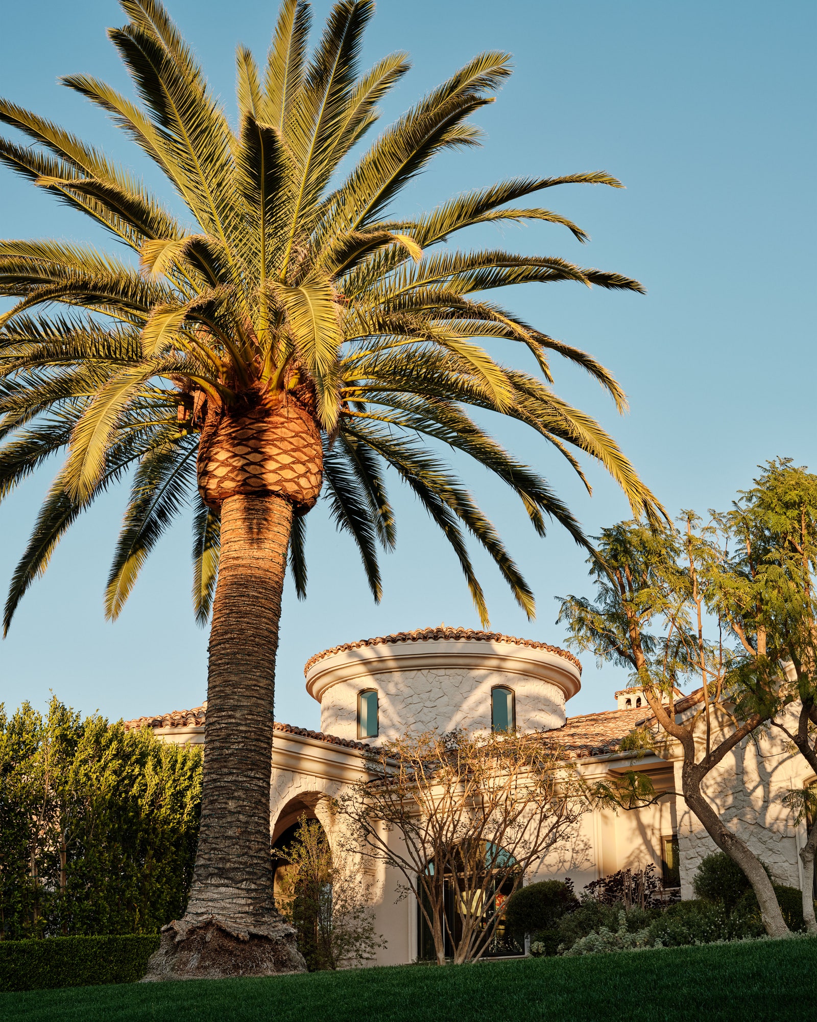 Дотроос нь харцгаая: Трэвис Баркер, Кортни Кардашьян нарын Лос Анжелес дахь байшин (фото 3)