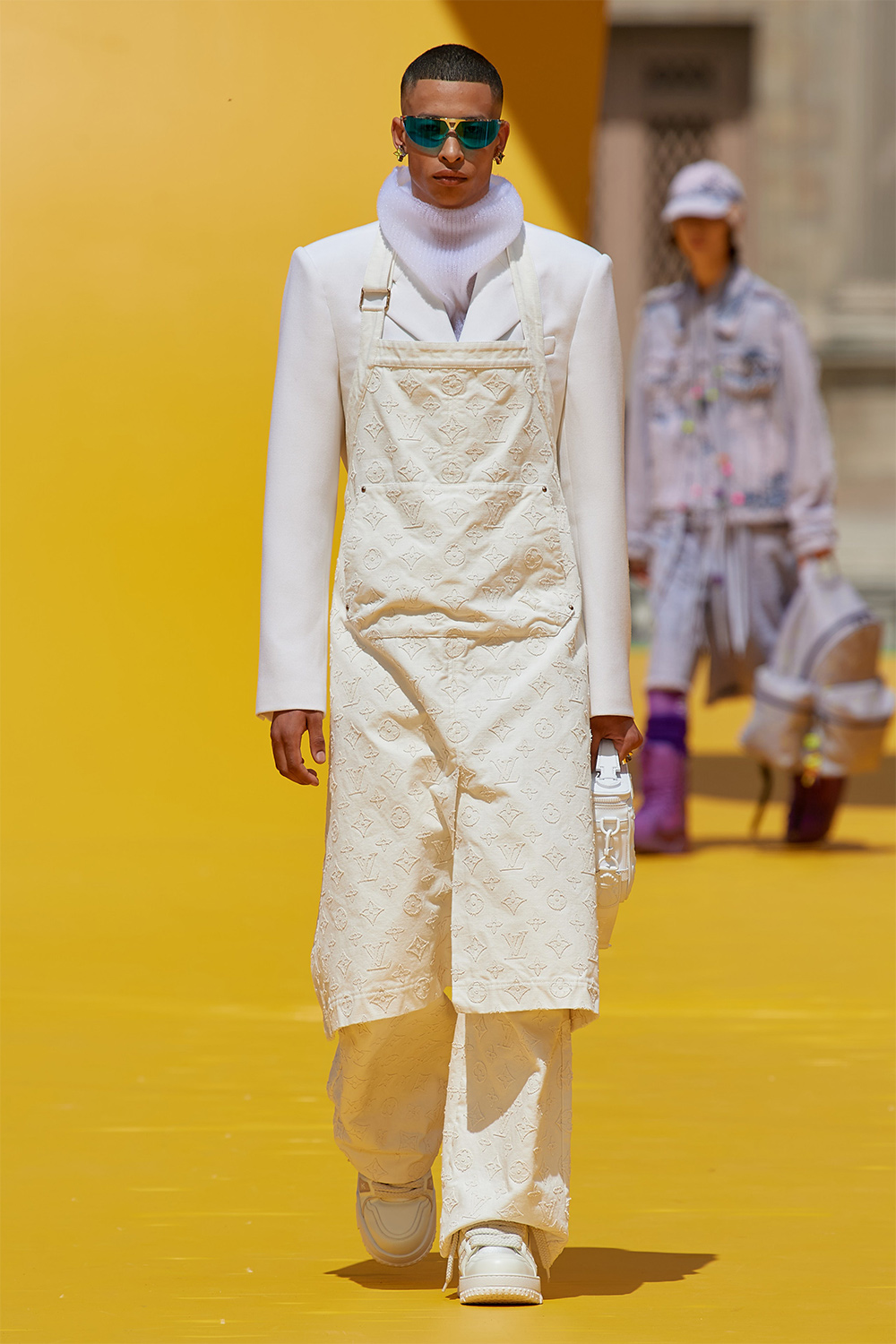 Виржил Аблогийн дурсгалд: Louis Vuitton брэндийн хавар-зун 2023 цуглуулга (фото 12)
