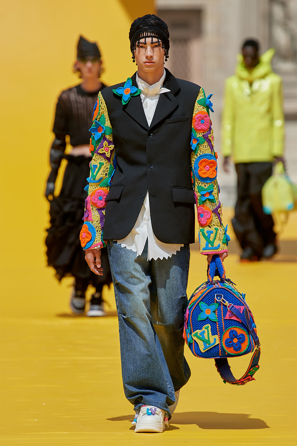 Виржил Аблогийн дурсгалд: Louis Vuitton брэндийн хавар-зун 2023 цуглуулга (фото 39)