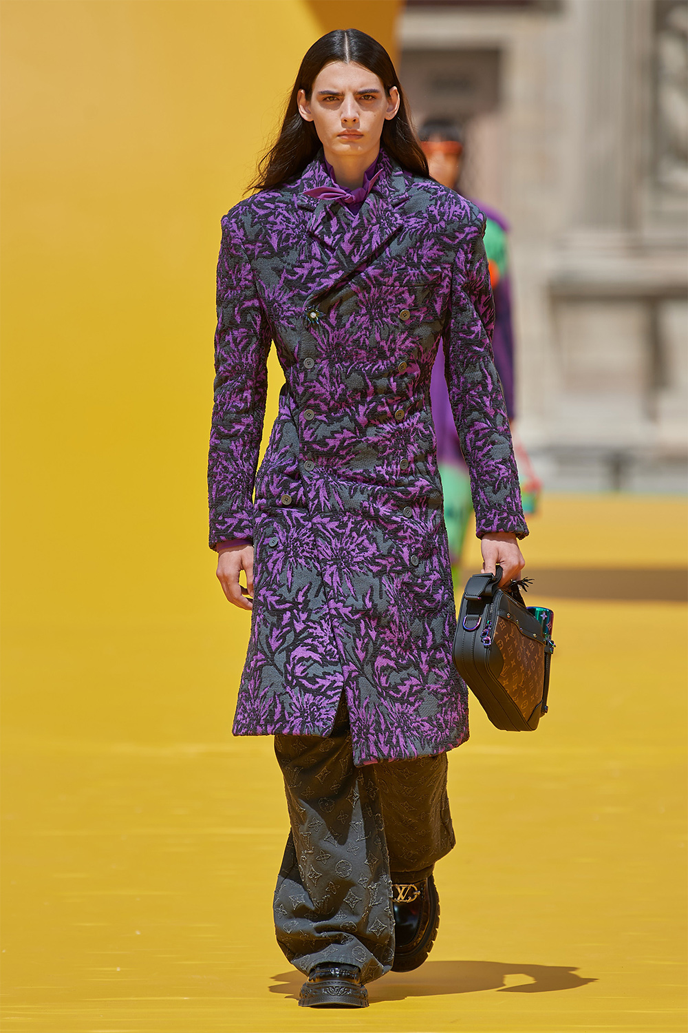 Виржил Аблогийн дурсгалд: Louis Vuitton брэндийн хавар-зун 2023 цуглуулга (фото 44)