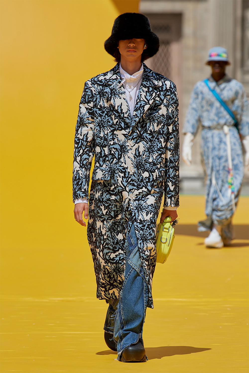 Виржил Аблогийн дурсгалд: Louis Vuitton брэндийн хавар-зун 2023 цуглуулга (фото 61)