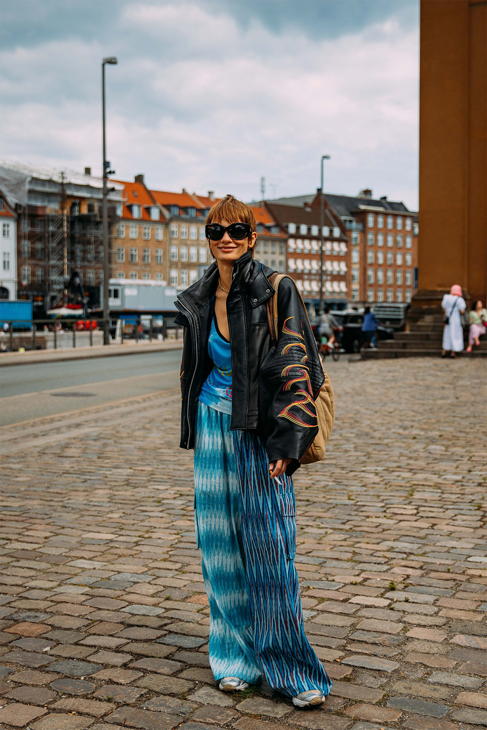 Street style дуран: Копенхагены загварын долоо хоног, хавар-зун 2023 (фото 50)