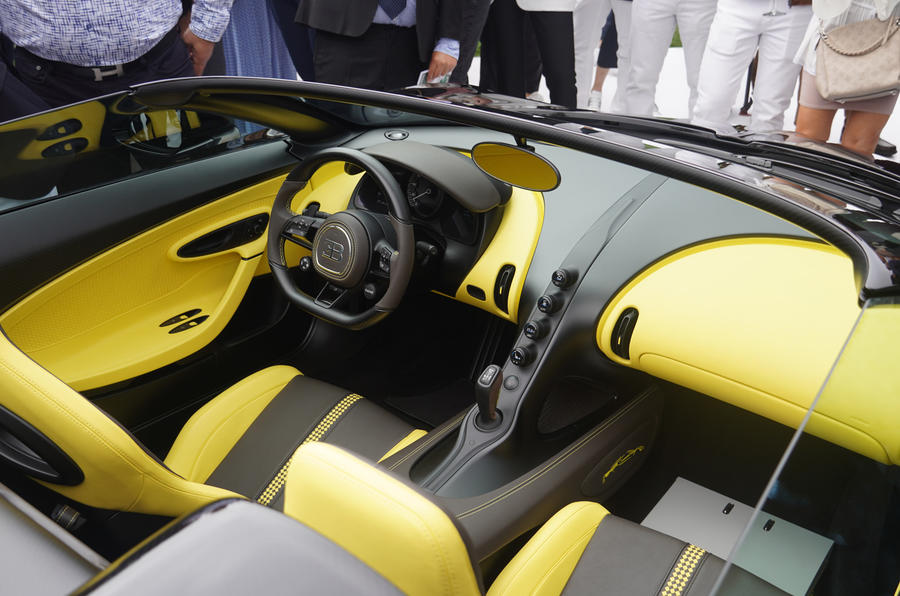 Bugatti 16 тэрбум төгрөгийн үнэтэй цоо шинэ загвараа танилцууллаа (фото 3)