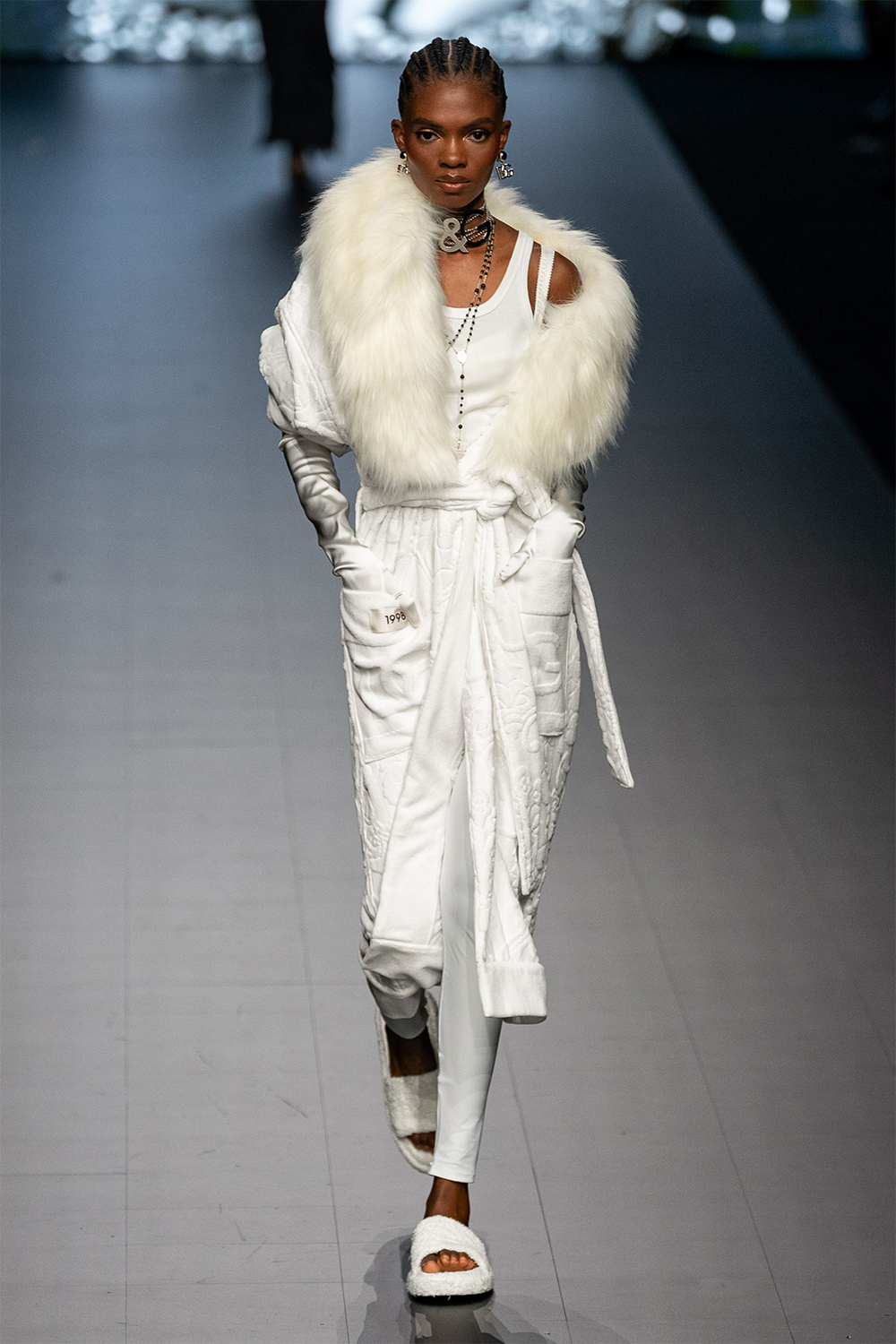 Үзэсгэлэнт Дева Кассель, куратор Ким Кардашьян: Dolce & Gabbana брэндийн шинэ цуглуулгын эргэн тойронд (фото 75)