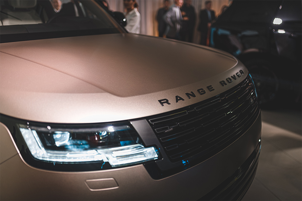 Шинэ Range Rover Монголд (фото 8)