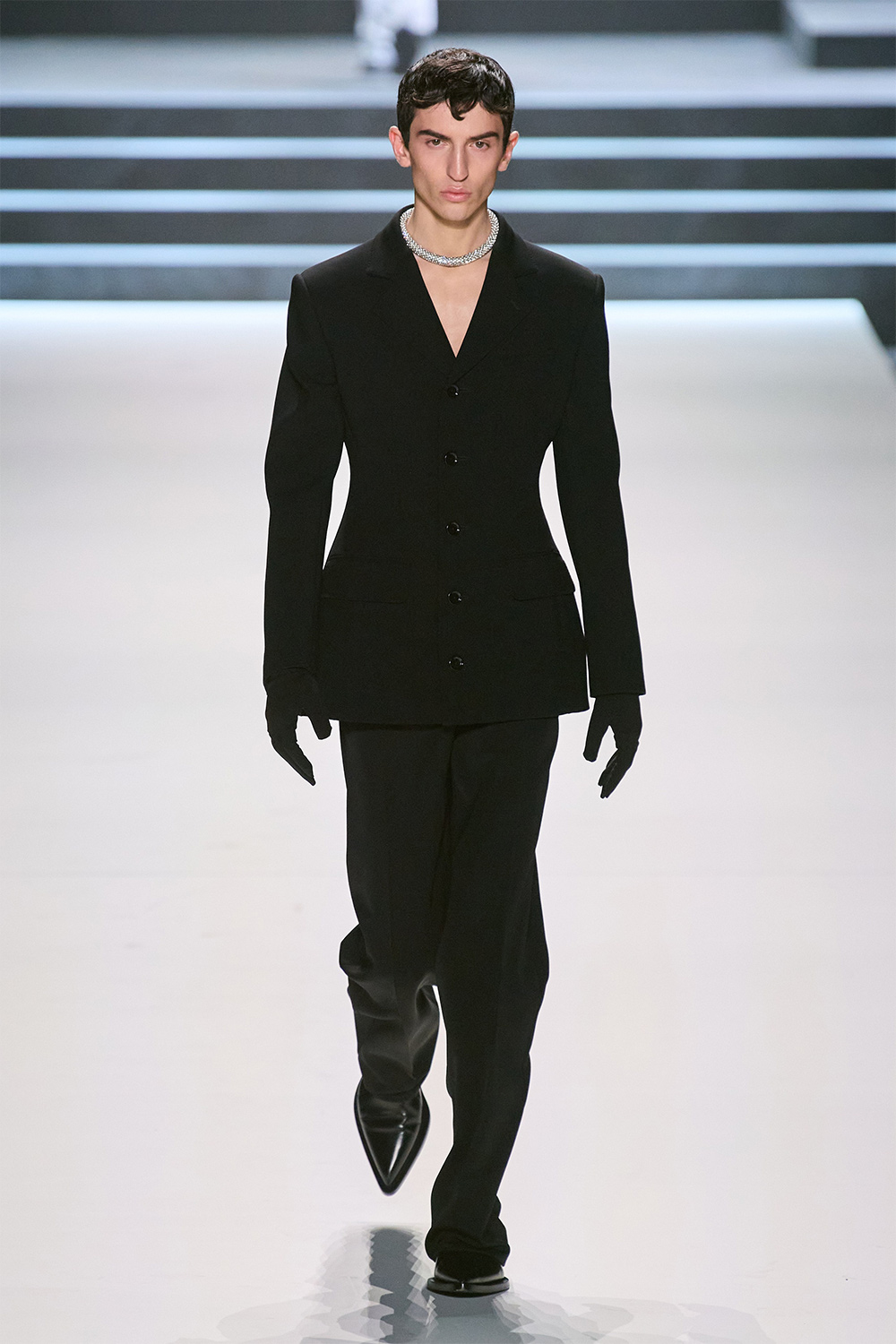 Эрчүүд корсет өмсөж болно: Dolce & Gabbana намар-өвөл 2023 цуглуулга (фото 29)