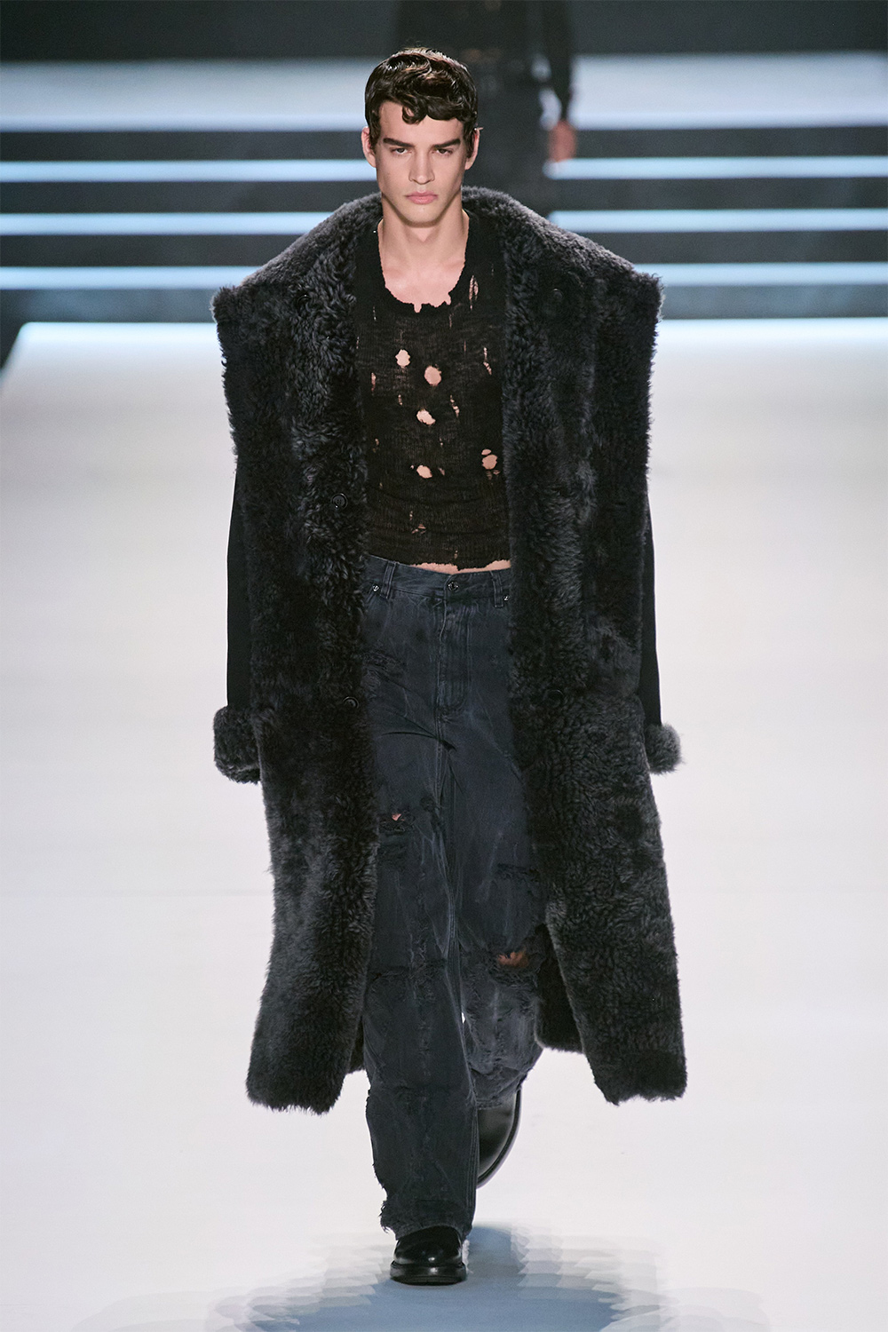 Эрчүүд корсет өмсөж болно: Dolce & Gabbana намар-өвөл 2023 цуглуулга (фото 46)