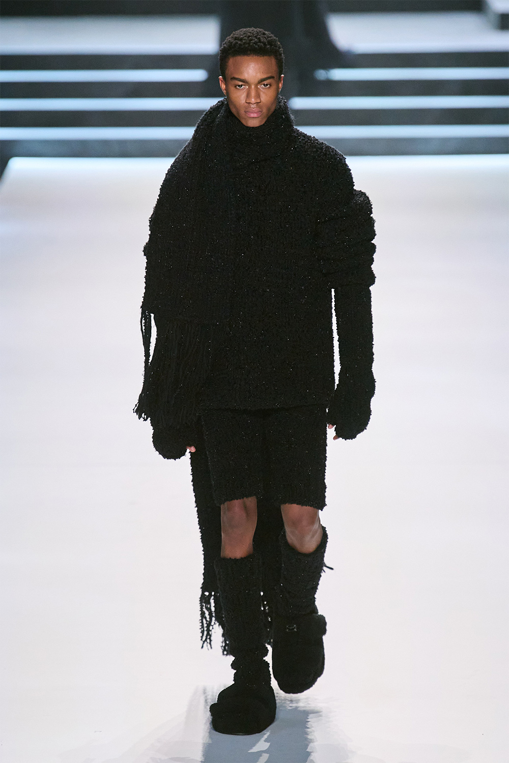 Эрчүүд корсет өмсөж болно: Dolce & Gabbana намар-өвөл 2023 цуглуулга (фото 69)