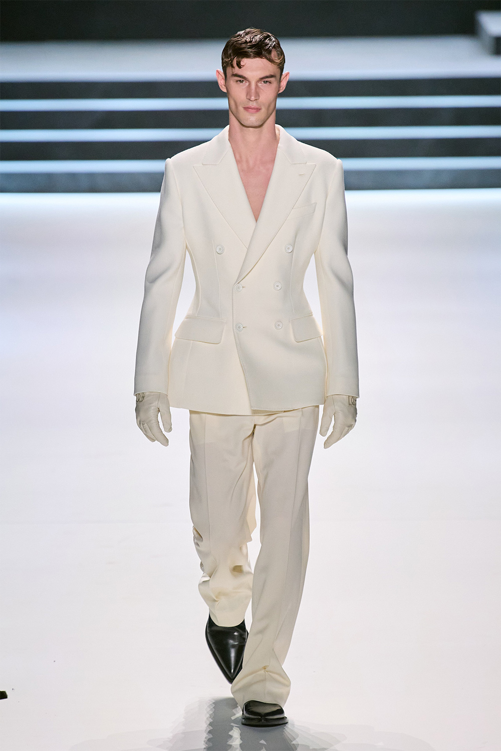 Эрчүүд корсет өмсөж болно: Dolce & Gabbana намар-өвөл 2023 цуглуулга (фото 81)