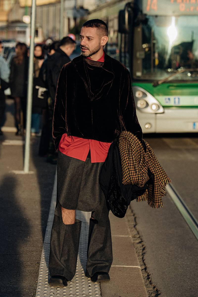 Street style: Миланы эрэгтэй загварын долоо хоног дээрх шилдэг төрхүүд (фото 27)