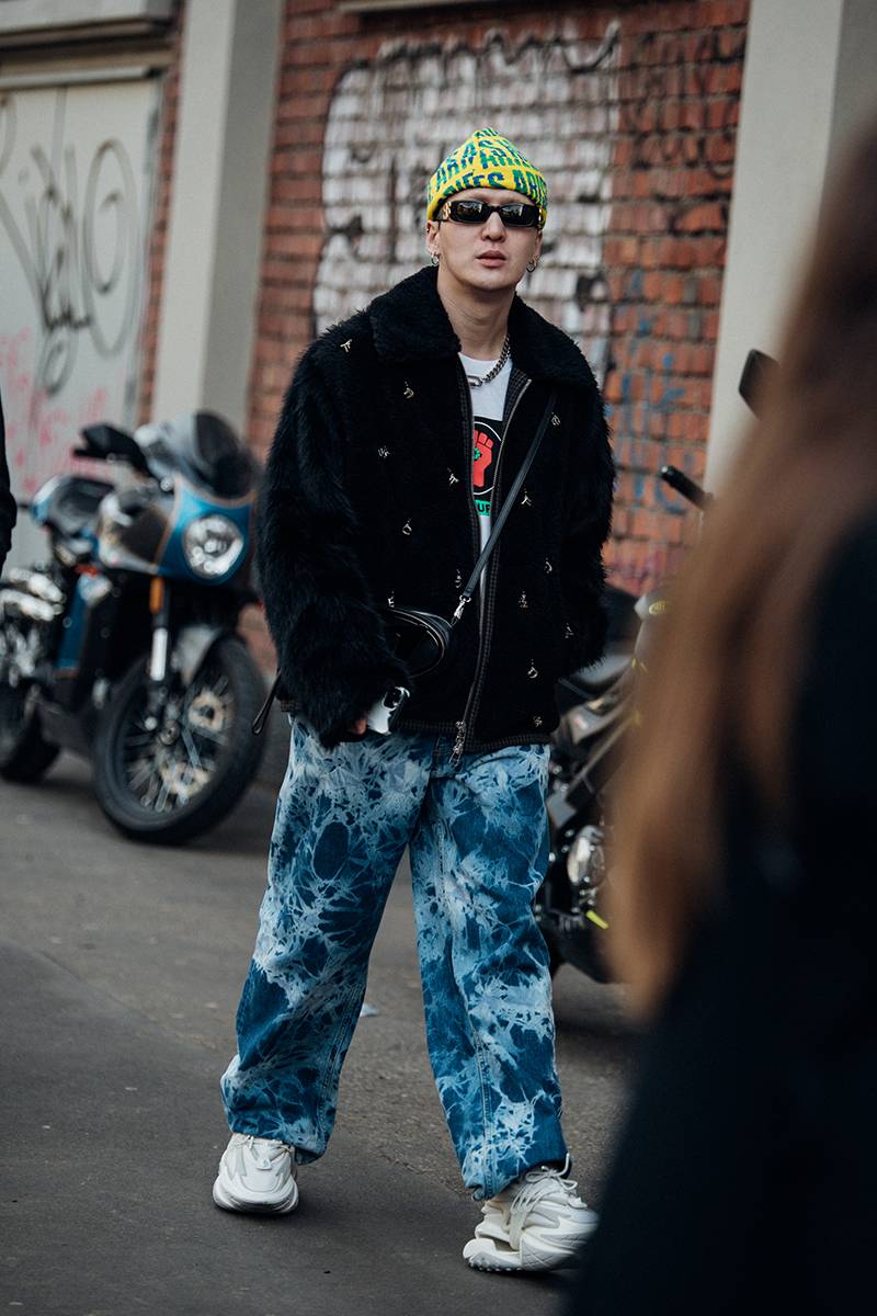 Street style: Миланы эрэгтэй загварын долоо хоног дээрх шилдэг төрхүүд (фото 21)