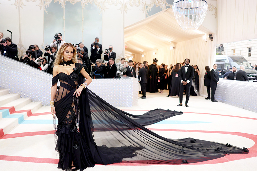 Met Gala 2023: Алдартнуудын бүрдүүлсэн төрхүүд (фото 23)