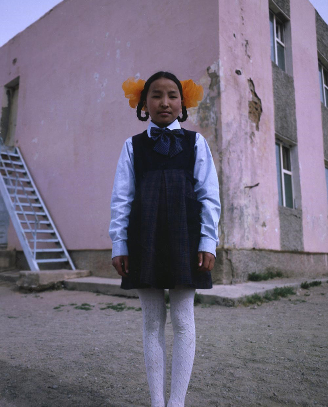 Зурагчин Керри Дины камерын дуранд: Монгол сурагч охидын үсний гоёл (фото 10)