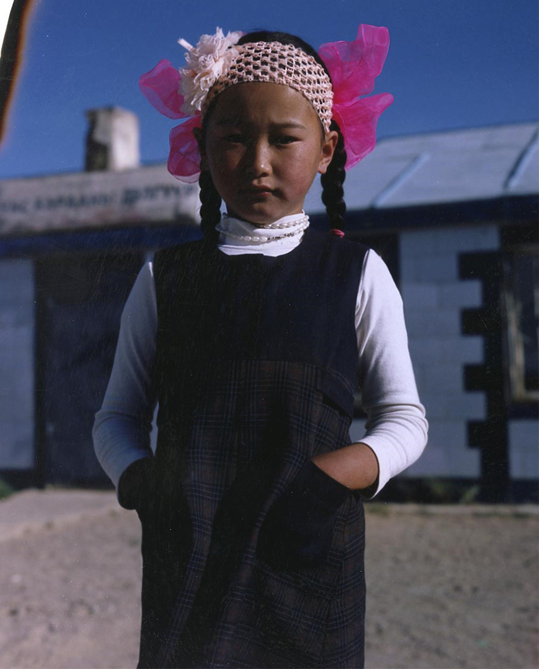 Зурагчин Керри Дины камерын дуранд: Монгол сурагч охидын үсний гоёл (фото 3)