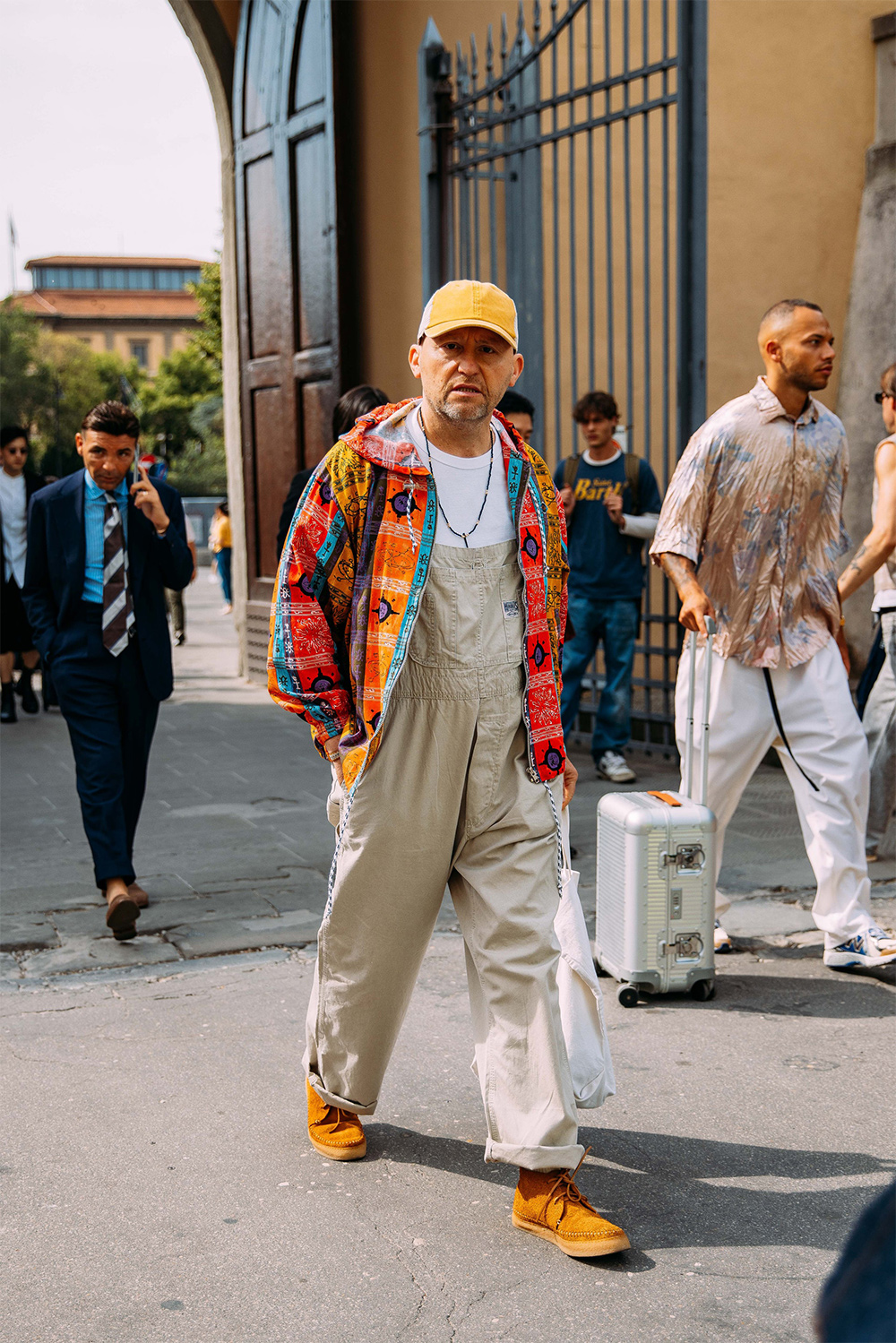 Итали эрчүүд яаж хувцасладаг вэ?: Флоренц хотын гудамжаар (фото 11)