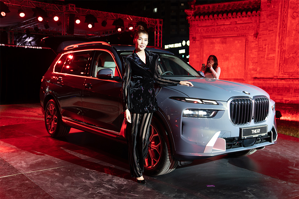 Шинэ загварын BMW X7 автомашин Богд хааны ордон музейд: Арга хэмжээг дотроос нь харцгаая (фото 20)