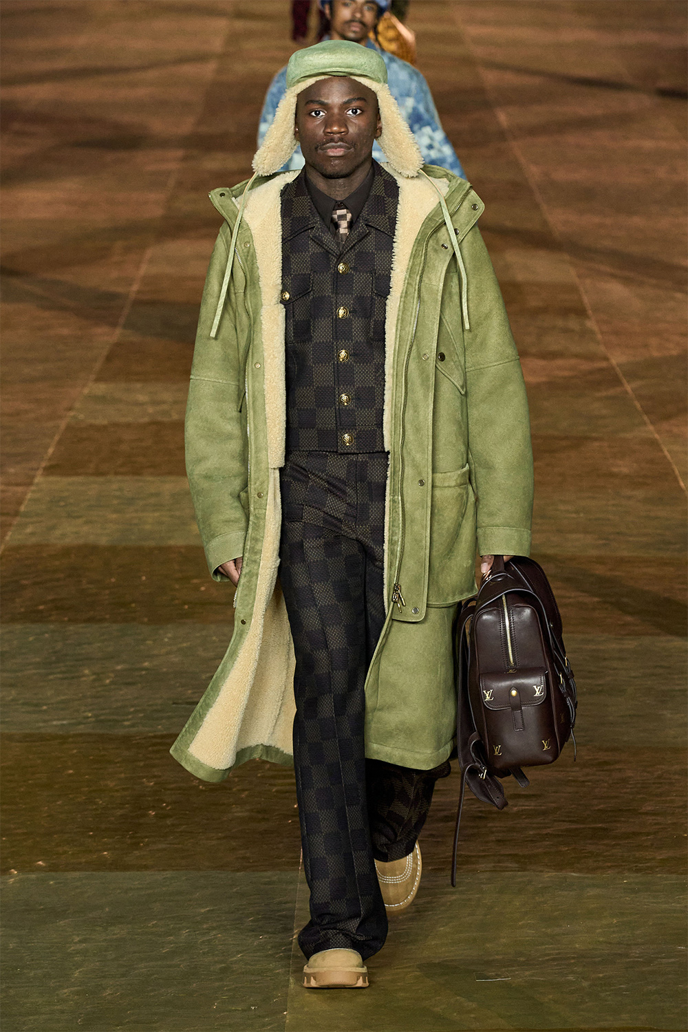 Фаррелл Уильямс Louis Vuitton-ы шинэ бүтээлч захирлын хувиар анхны цуглуулгаа толилууллаа (фото 30)