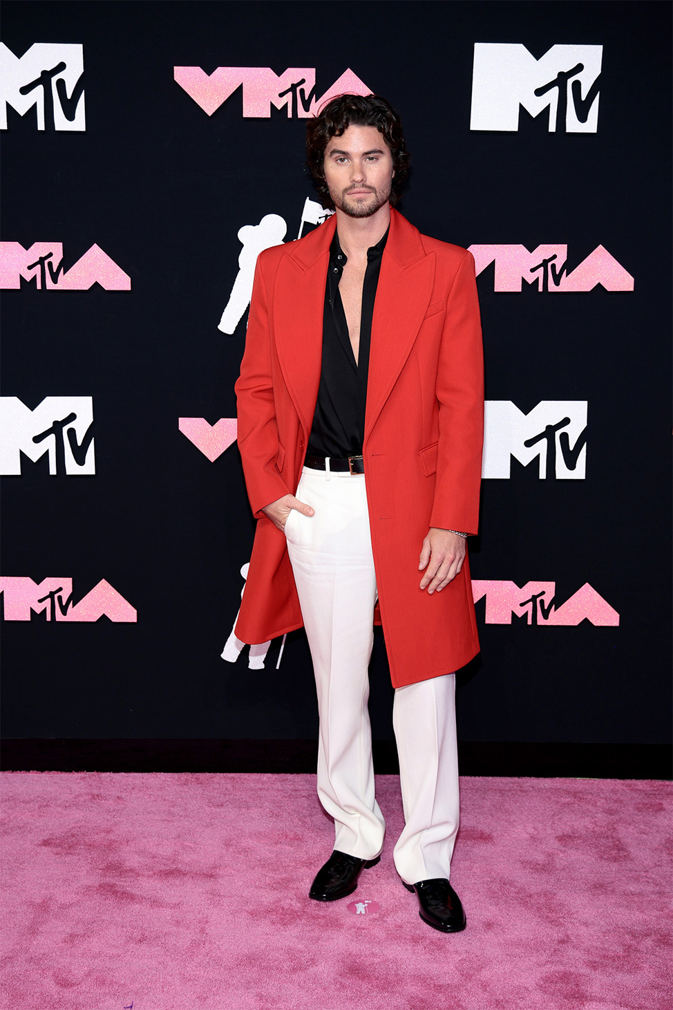 MTV VMA 2023: Улаан хивсний шилдэг төрхүүд (фото 26)