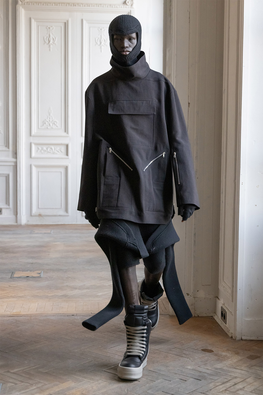 Хиймэл оюун ухаанаар бүтээгдсэн мэт Rick Owens брэндийн цуглуулга (фото 11)