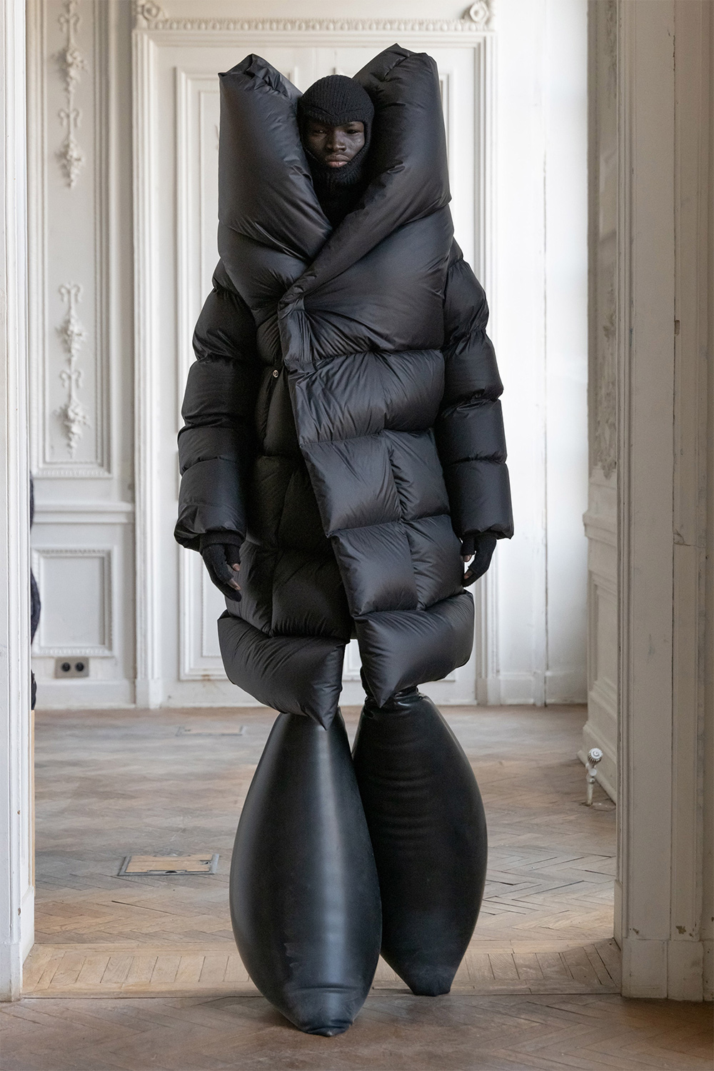 Хиймэл оюун ухаанаар бүтээгдсэн мэт Rick Owens брэндийн цуглуулга (фото 42)