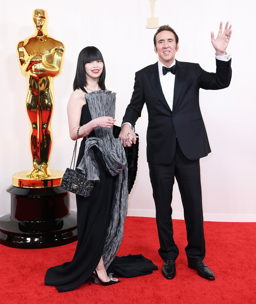 Оскарын наадам эхэллээ: Улаан хивсний ёслолд бүрдүүлсэн алдартнуудын төрх (фото 84)