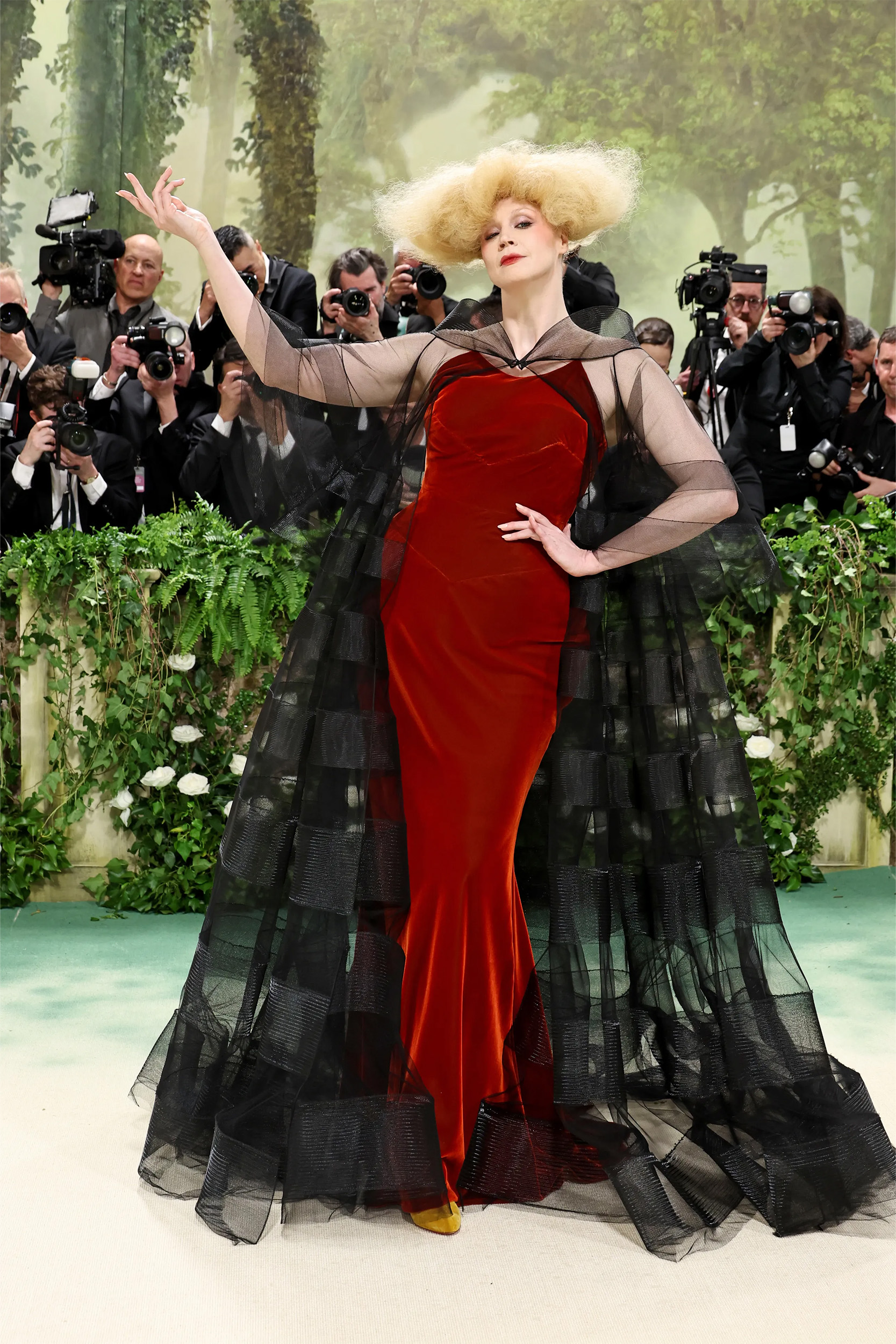 Met Gala 2024: Алдартнуудын бүрдүүлсэн төрхүүд (фото 7)