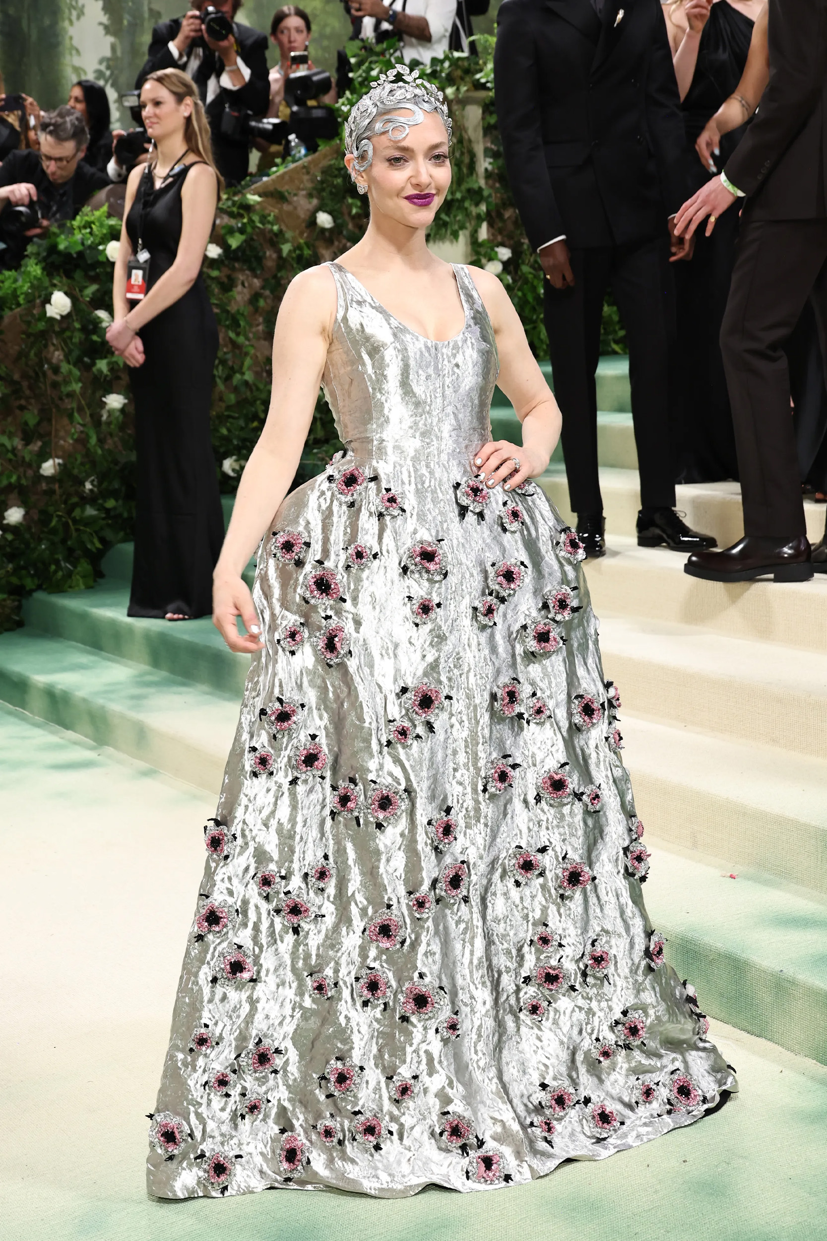 Met Gala 2024: Алдартнуудын бүрдүүлсэн төрхүүд (фото 20)