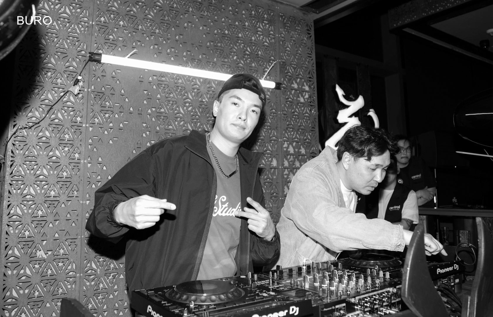 After-Party хоёрдугаар хэсэг: Тэнгисийн эрэг дээрх 24/7 (фото 16)