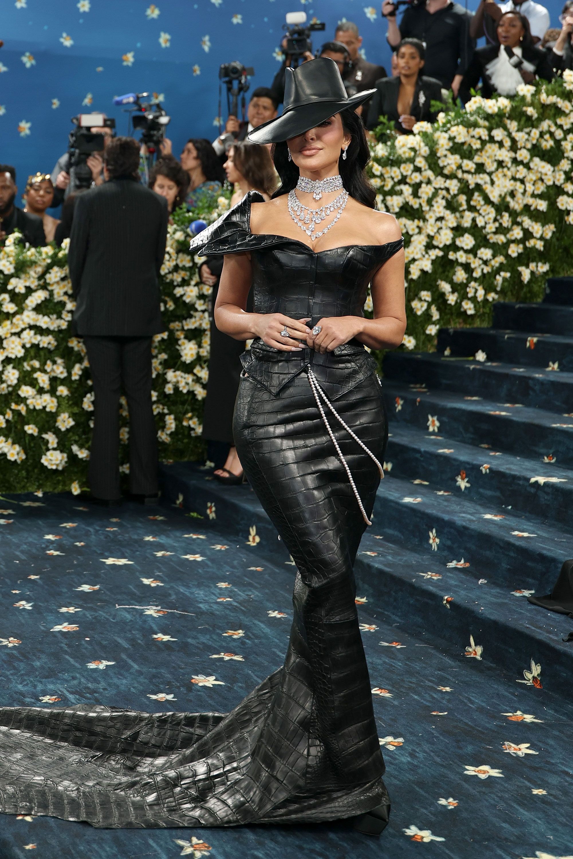 Met Gala 2025: Улаан хивсний шилдэг төрхүүд (фото 21)