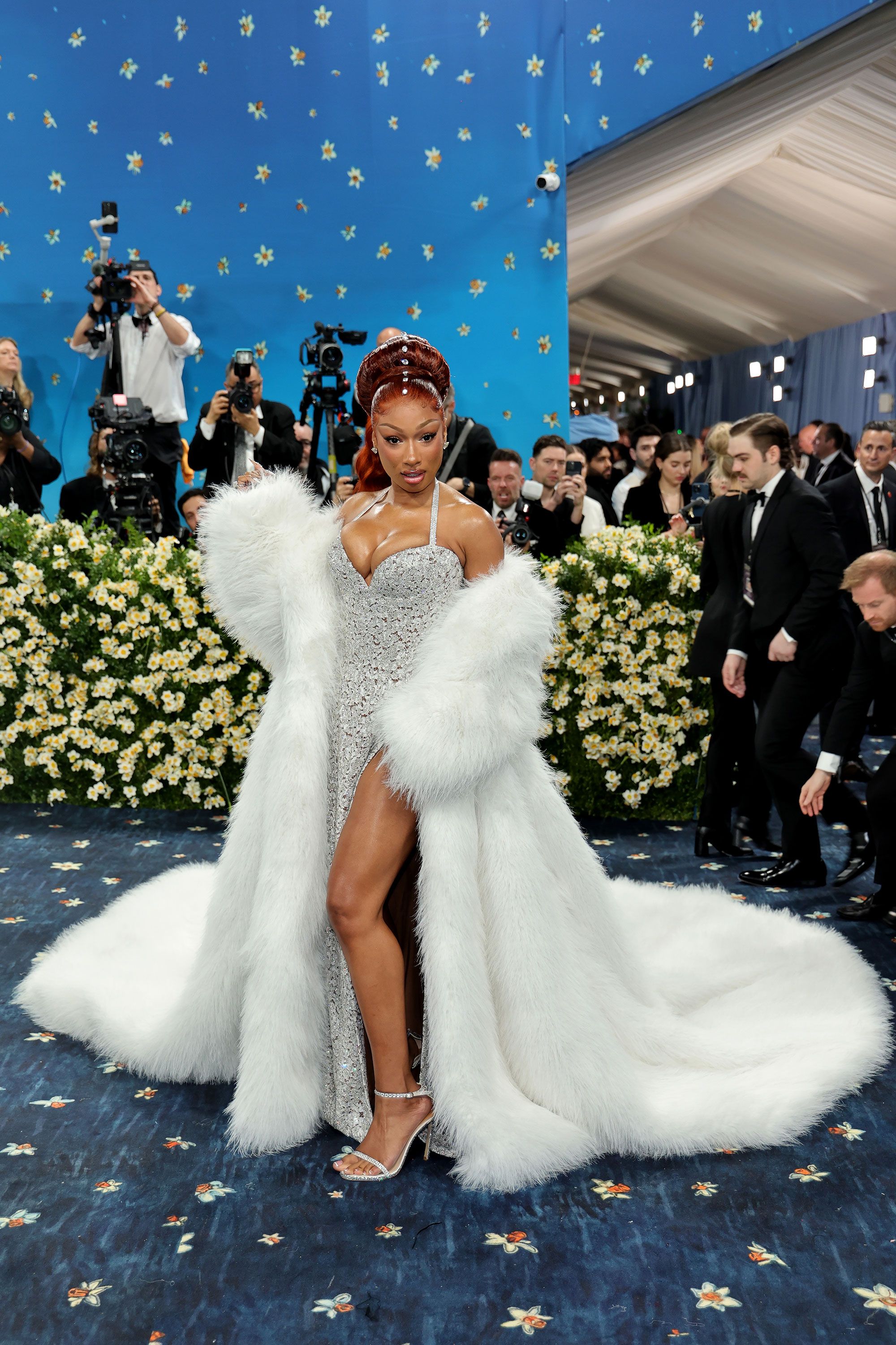 Met Gala 2025: Улаан хивсний шилдэг төрхүүд (фото 30)