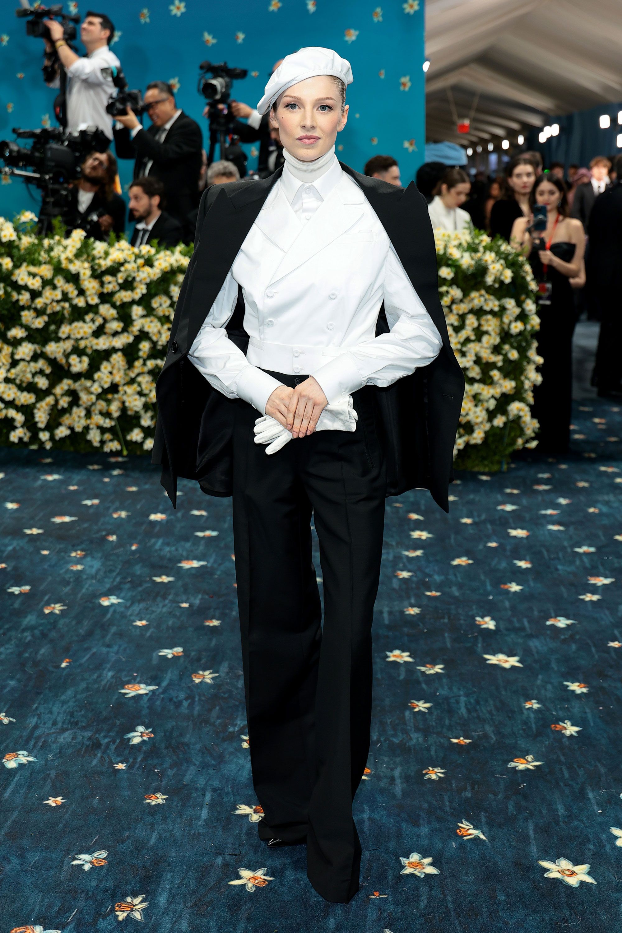 Met Gala 2025: Улаан хивсний шилдэг төрхүүд (фото 32)