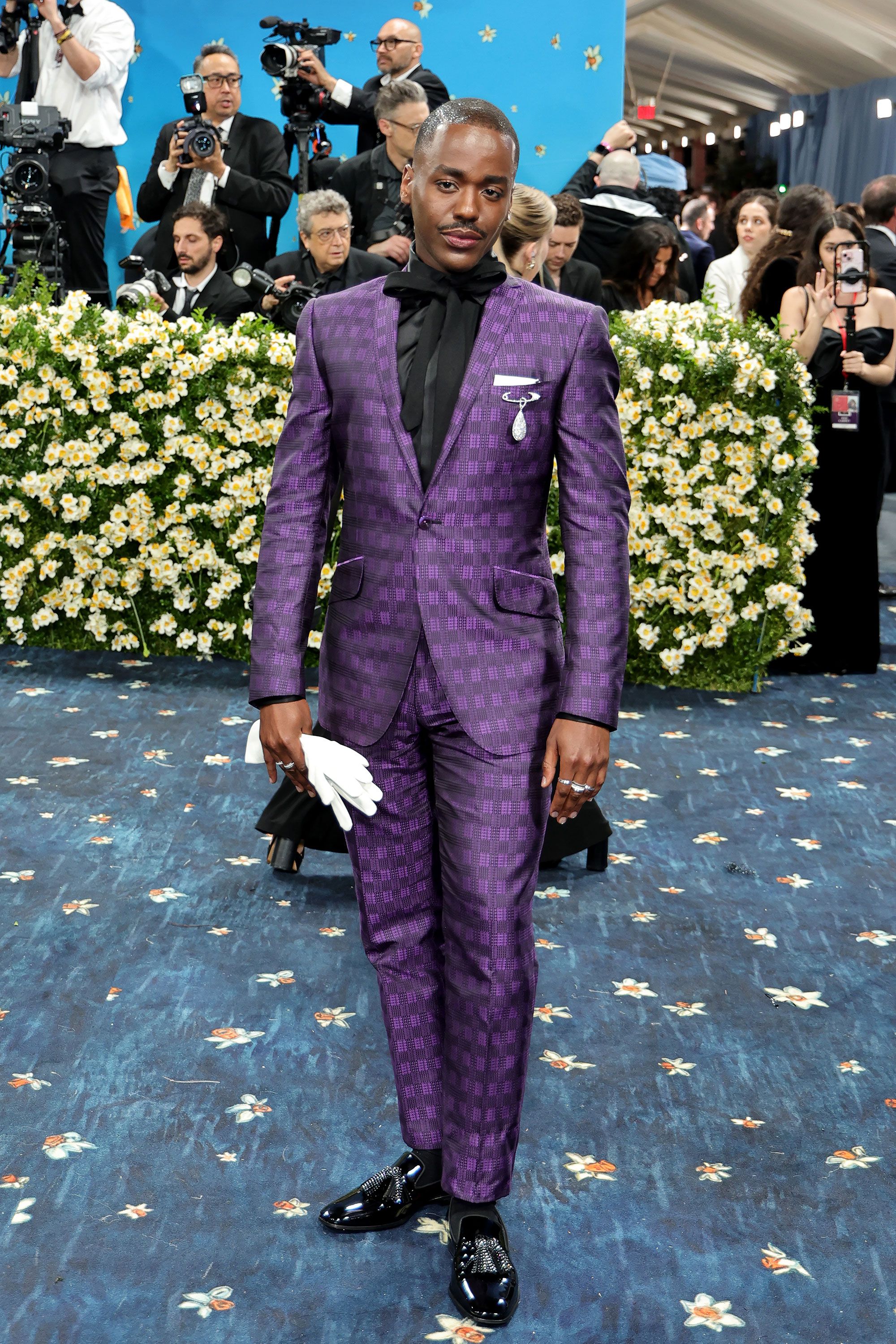 Met Gala 2025: Улаан хивсний шилдэг төрхүүд (фото 37)