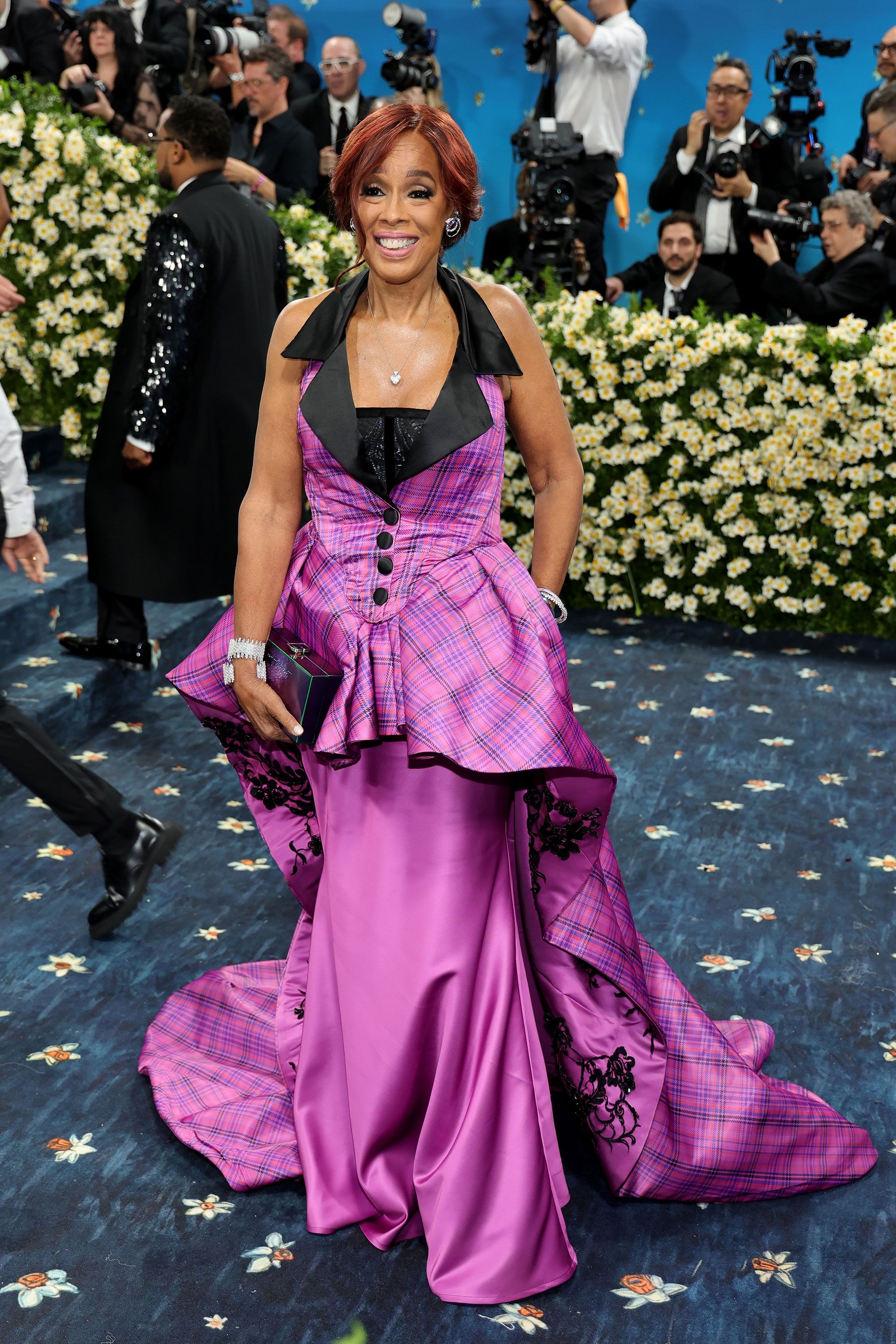 Met Gala 2025: Улаан хивсний шилдэг төрхүүд (фото 45)