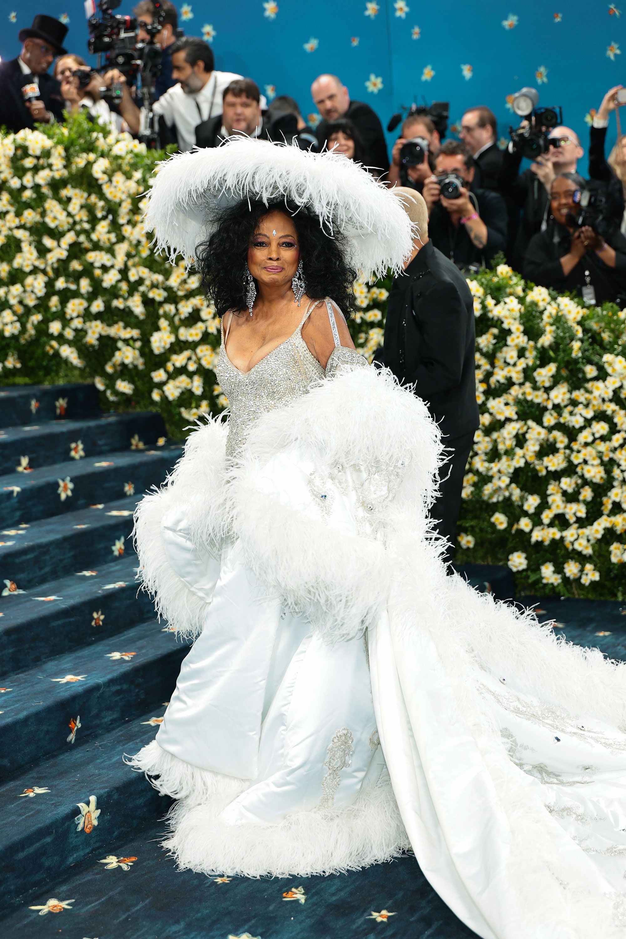 Met Gala 2025: Улаан хивсний шилдэг төрхүүд (фото 47)