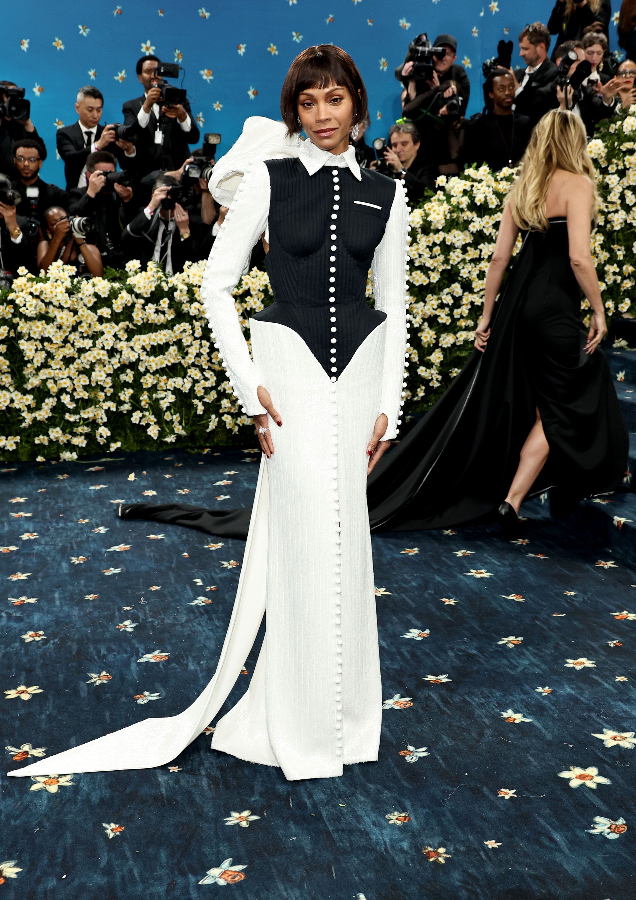 Met Gala 2025: Улаан хивсний шилдэг төрхүүд (фото 60)
