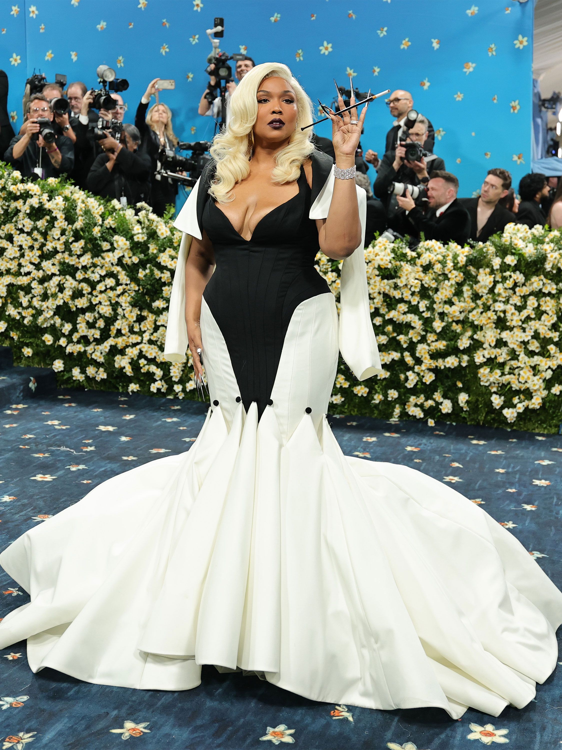 Met Gala 2025: Улаан хивсний шилдэг төрхүүд (фото 78)