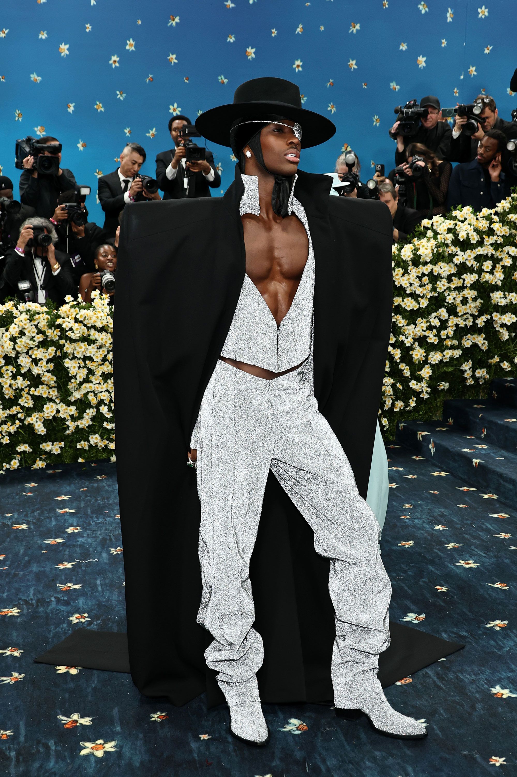 Met Gala 2025: Улаан хивсний шилдэг төрхүүд (фото 80)